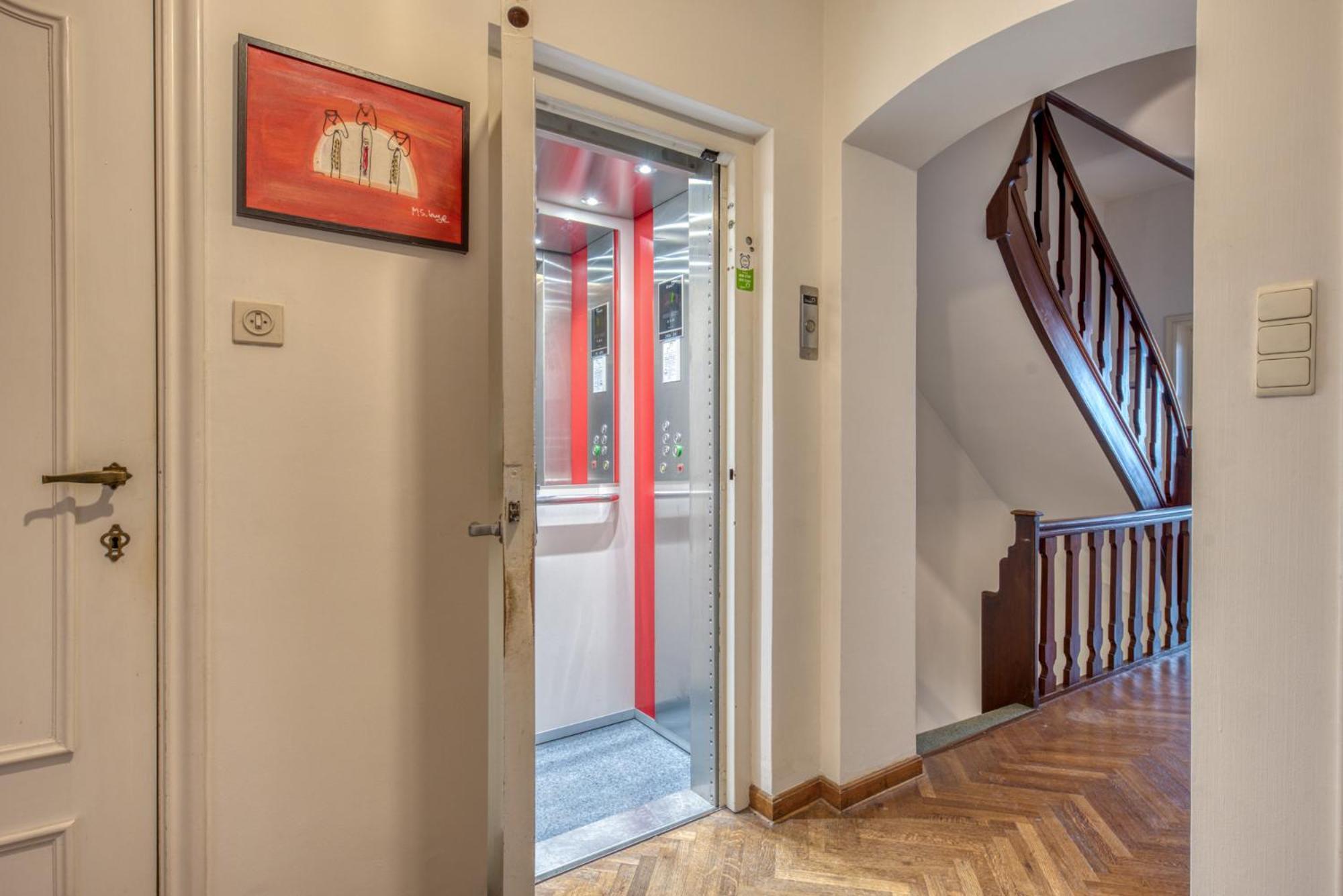 Belle Maison Bourgeoise Partagee De 4 Logements Льєж Екстер'єр фото